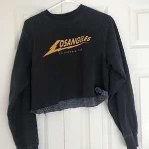 Brandy Melville Cropped Crew Neck.